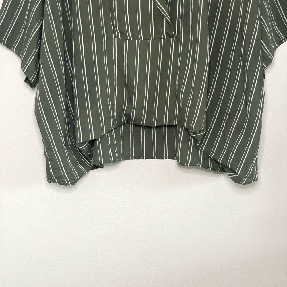 Anthropologie The Dylon Short Sleeve Wide Placket Blouse Green Stripe Large - Picture 9 of 15